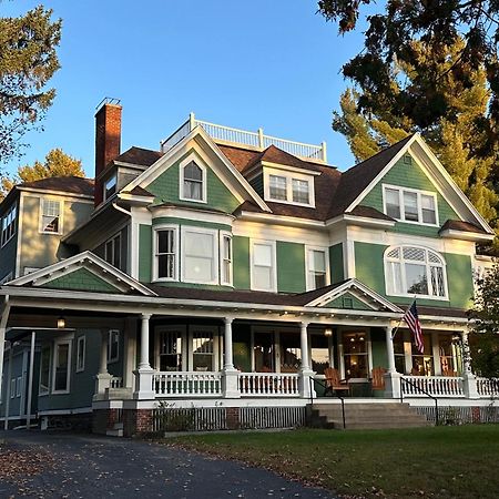 Franklin Manor Bed And Breakfast Saranac Lake Buitenkant foto