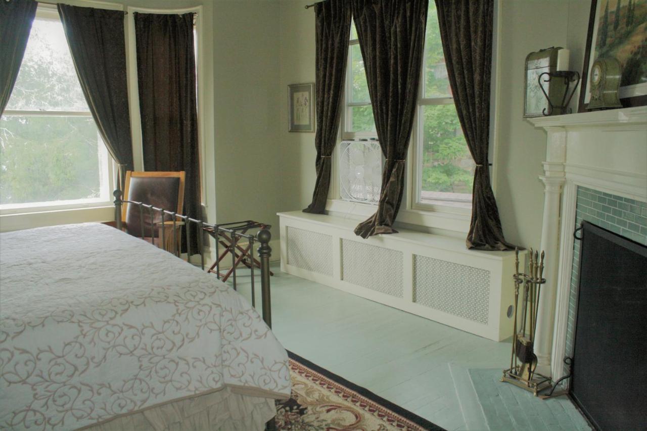 Franklin Manor Bed And Breakfast Saranac Lake Buitenkant foto
